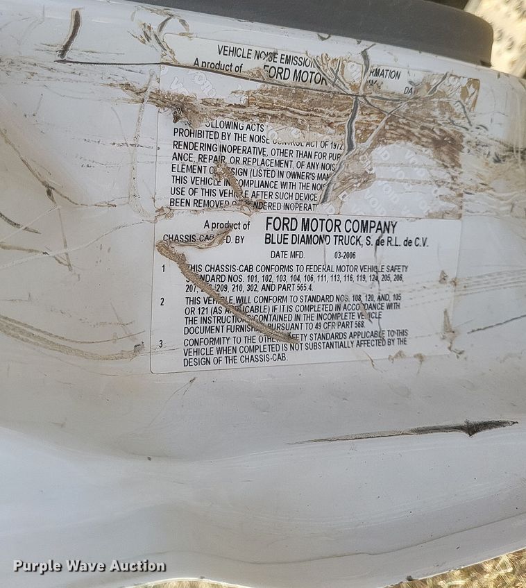image for item DQ3737 2006 Ford  F650 Super Duty XL  dump truck
