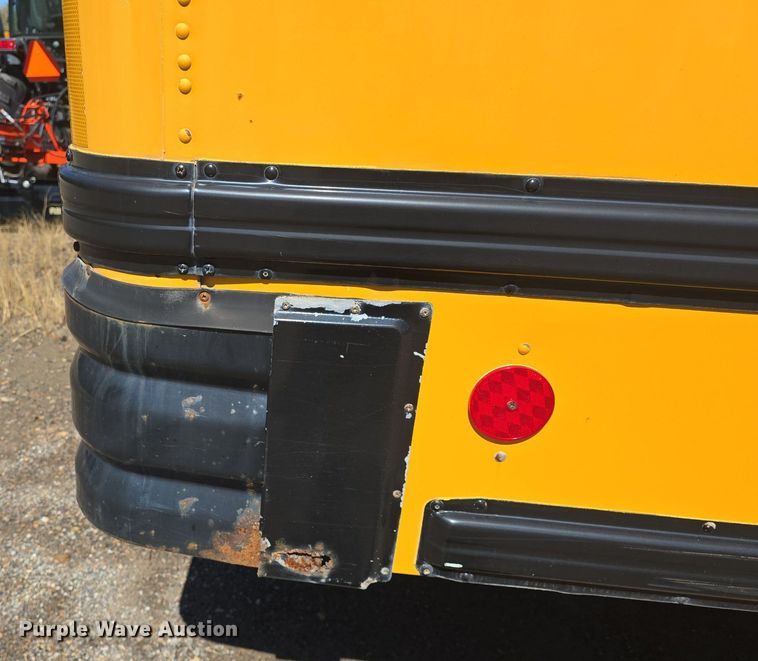 image for item DQ4570 2004 IC FE300 school bus