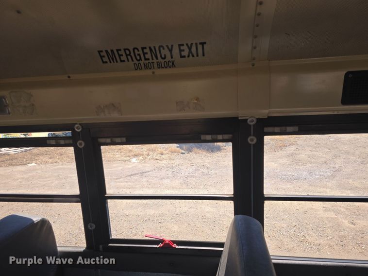 image for item DQ4570 2004 IC FE300 school bus