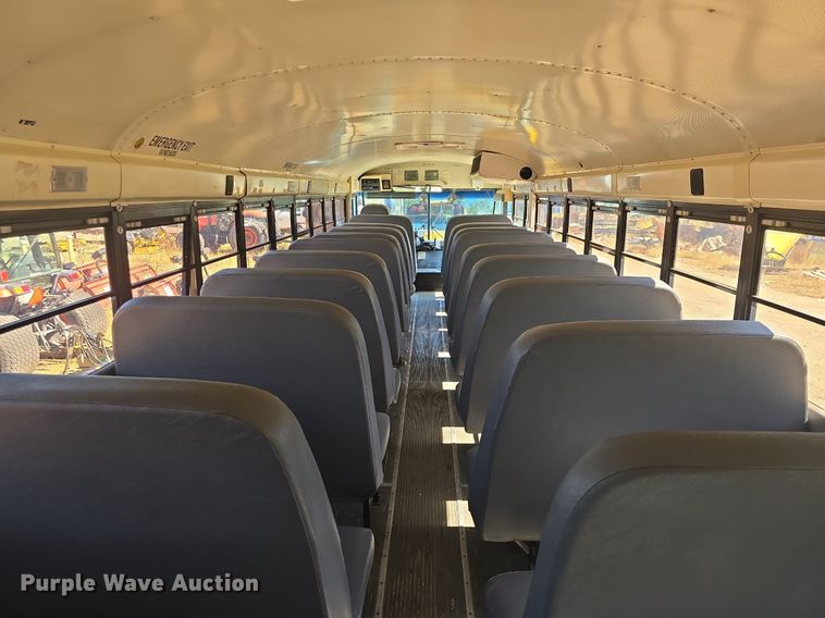 image for item DQ4570 2004 IC FE300 school bus