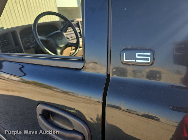 image for item DQ5226 2001 Chevrolet Silverado 1500 pickup truck