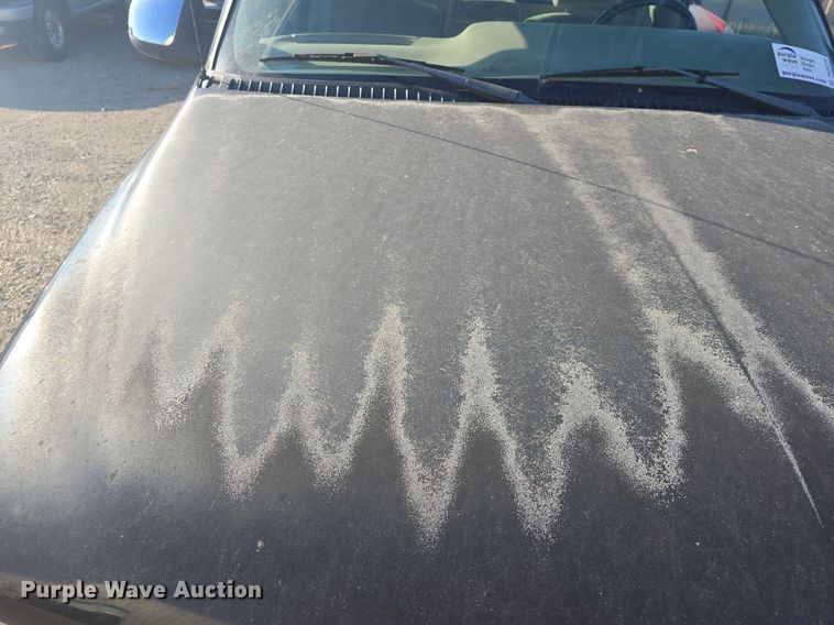 image for item DQ5226 2001 Chevrolet Silverado 1500 pickup truck