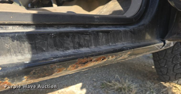 image for item DQ5226 2001 Chevrolet Silverado 1500 pickup truck