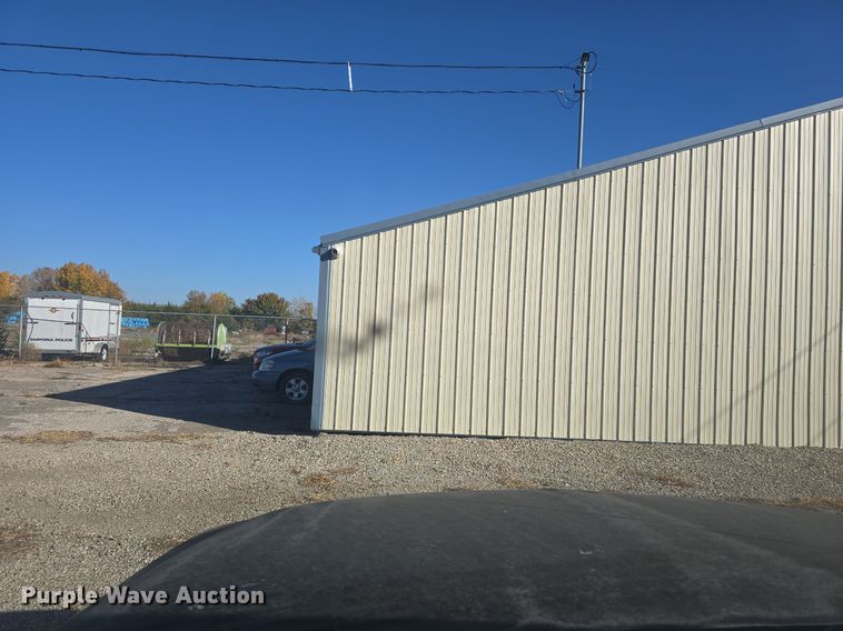 image for item DQ5226 2001 Chevrolet Silverado 1500 pickup truck