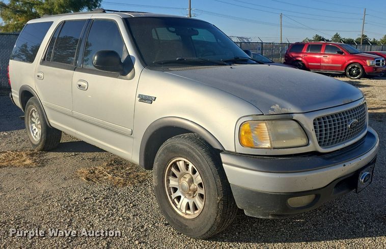 image for item DQ5230 2001 Ford Expedition SUV