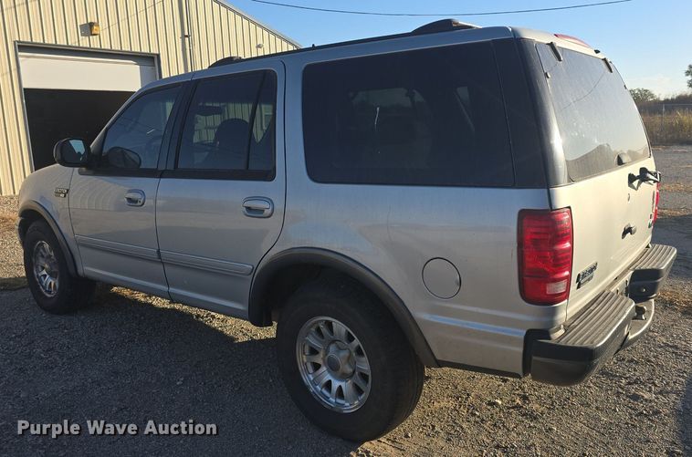 image for item DQ5230 2001 Ford Expedition SUV