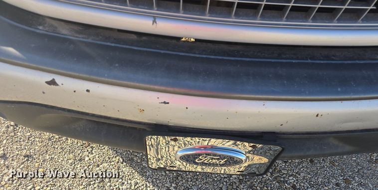 image for item DQ5230 2001 Ford Expedition SUV