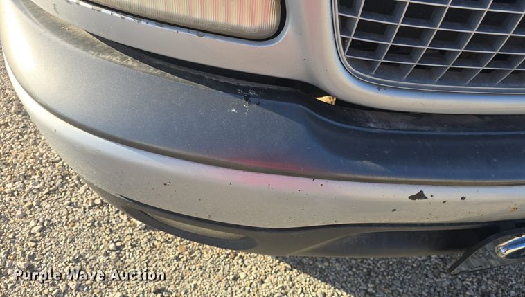 image for item DQ5230 2001 Ford Expedition SUV