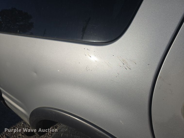 image for item DQ5230 2001 Ford Expedition SUV