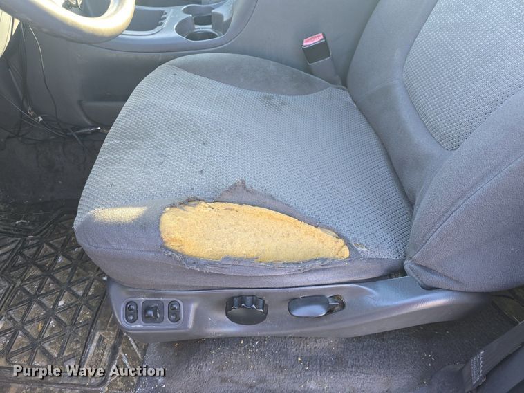 image for item DQ5230 2001 Ford Expedition SUV