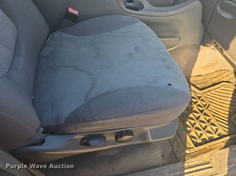 image for item DQ5230 2001 Ford Expedition SUV