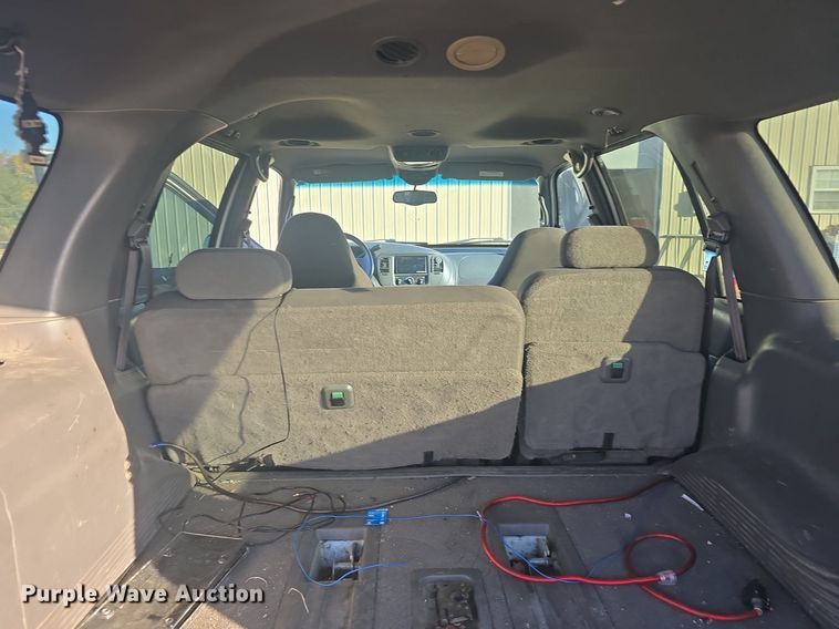 image for item DQ5230 2001 Ford Expedition SUV