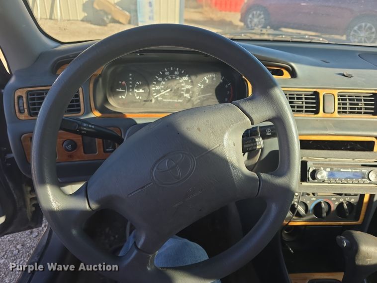 image for item DQ5233 1997 Toyota  Camry 