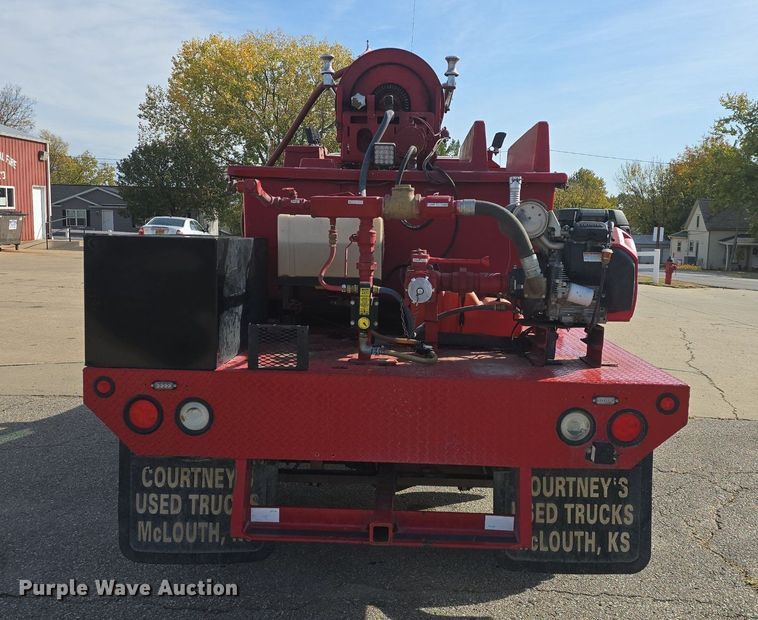 image for item DQ5260 1999 Ford F350 Super Duty  brush fire truck