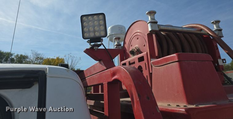 image for item DQ5260 1999 Ford F350 Super Duty  brush fire truck