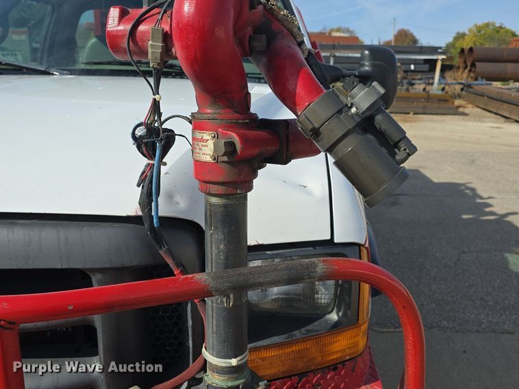 image for item DQ5260 1999 Ford F350 Super Duty  brush fire truck