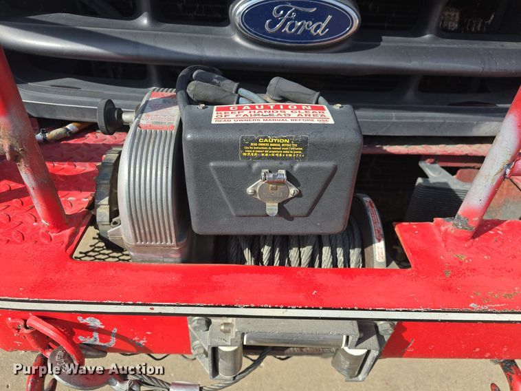 image for item DQ5260 1999 Ford F350 Super Duty  brush fire truck