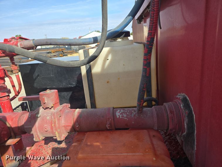 image for item DQ5260 1999 Ford F350 Super Duty  brush fire truck