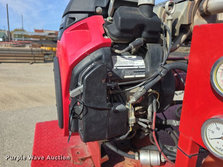 image for item DQ5260 1999 Ford F350 Super Duty  brush fire truck