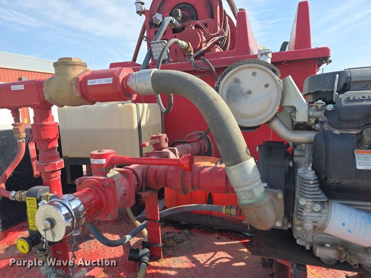 image for item DQ5260 1999 Ford F350 Super Duty  brush fire truck