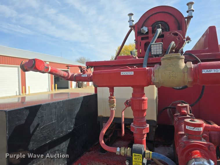 image for item DQ5260 1999 Ford F350 Super Duty  brush fire truck