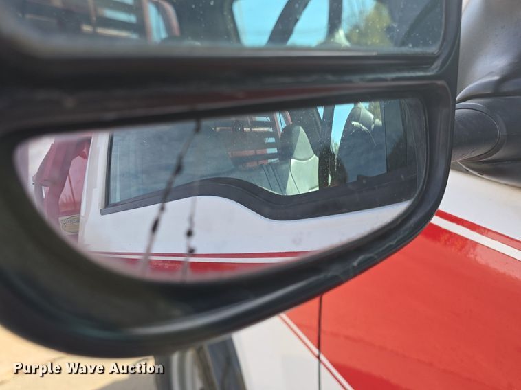 image for item DQ5260 1999 Ford F350 Super Duty  brush fire truck