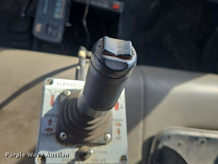 image for item DQ5260 1999 Ford F350 Super Duty  brush fire truck