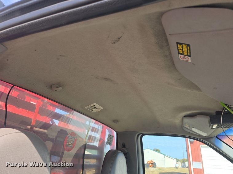 image for item DQ5260 1999 Ford F350 Super Duty  brush fire truck