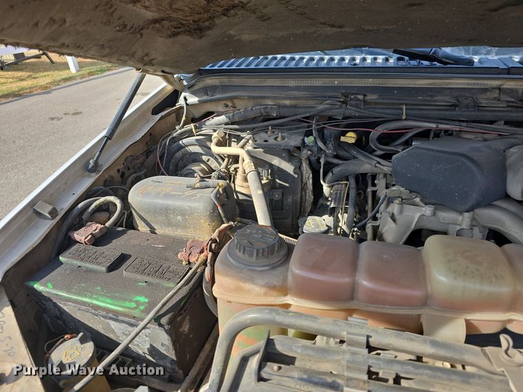 image for item DQ5260 1999 Ford F350 Super Duty  brush fire truck