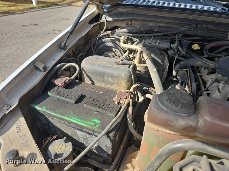 image for item DQ5260 1999 Ford F350 Super Duty  brush fire truck