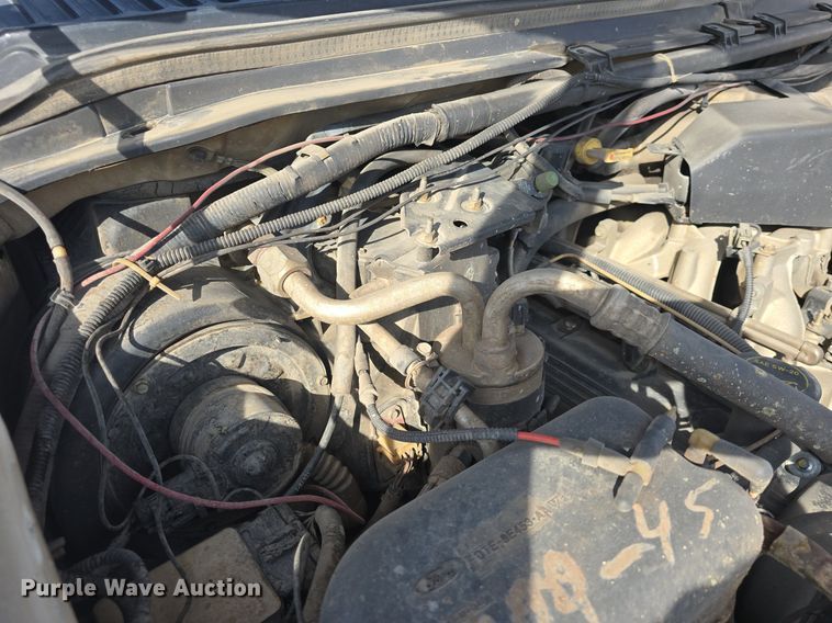 image for item DQ5260 1999 Ford F350 Super Duty  brush fire truck