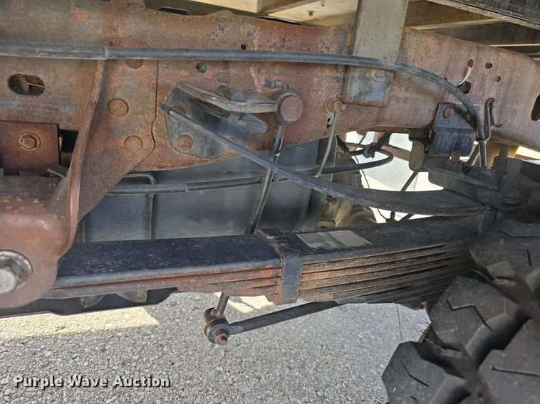 image for item DQ5260 1999 Ford F350 Super Duty  brush fire truck