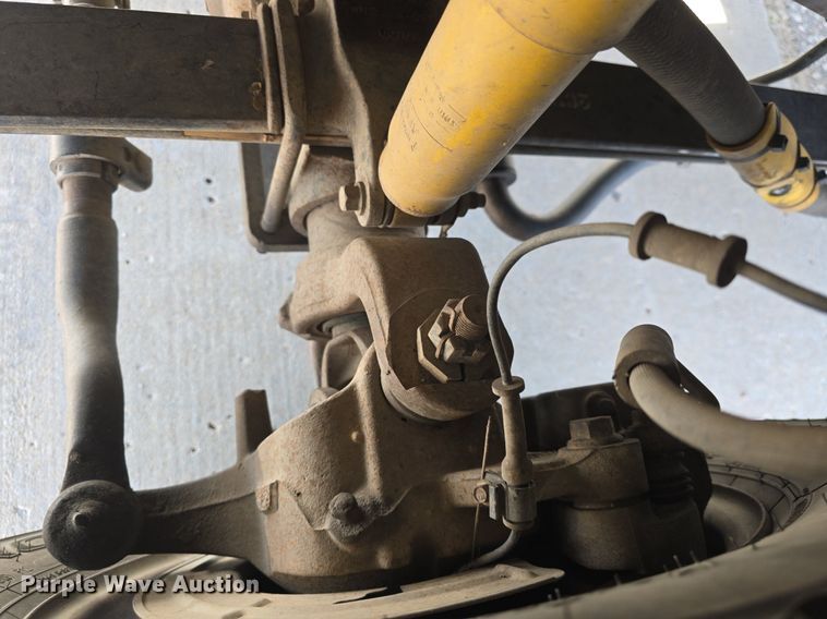 image for item DQ5260 1999 Ford F350 Super Duty  brush fire truck