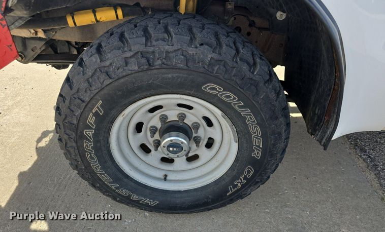 image for item DQ5260 1999 Ford F350 Super Duty  brush fire truck