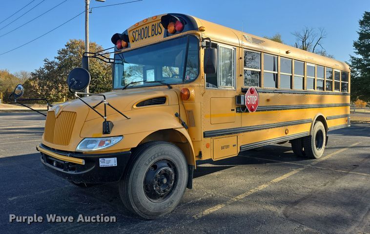 image for item DQ5272 2007 IC CE200 school bus