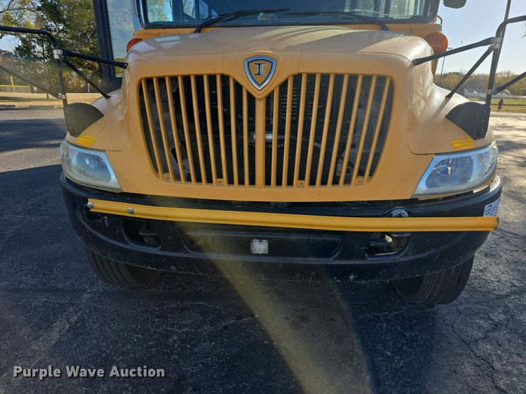 image for item DQ5272 2007 IC CE200 school bus