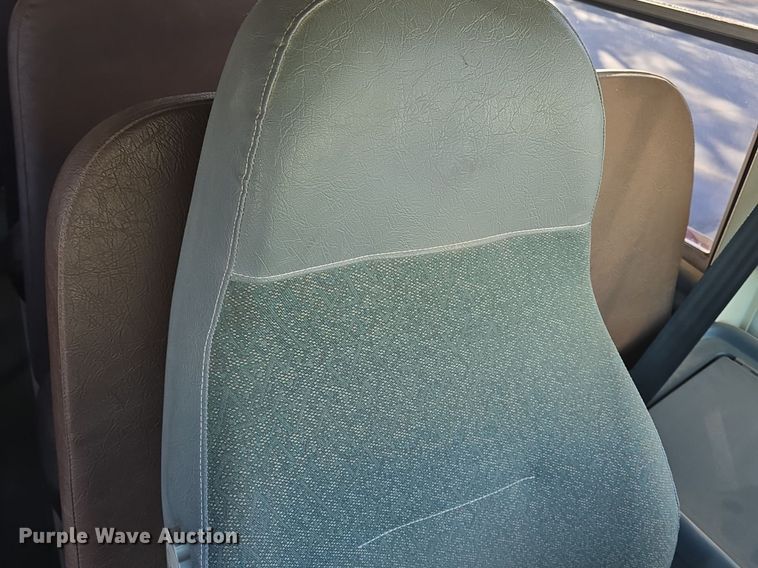 image for item DQ5272 2007 IC CE200 school bus