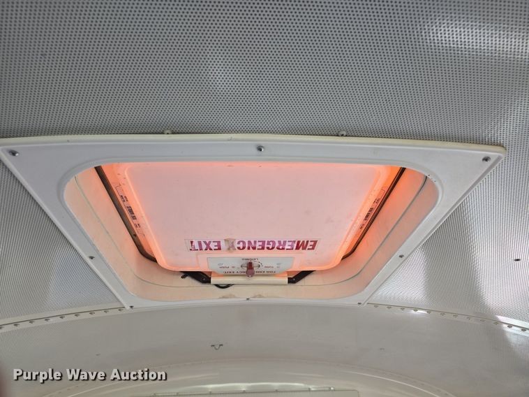 image for item DQ5272 2007 IC CE200 school bus