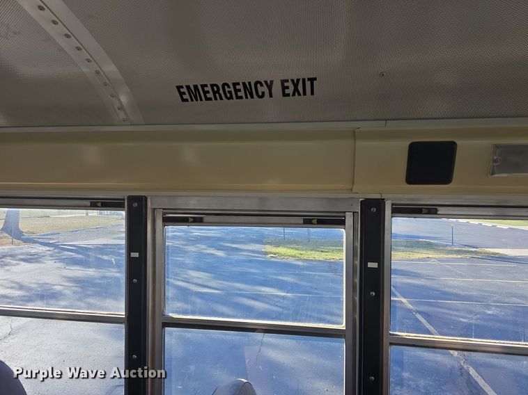 image for item DQ5272 2007 IC CE200 school bus