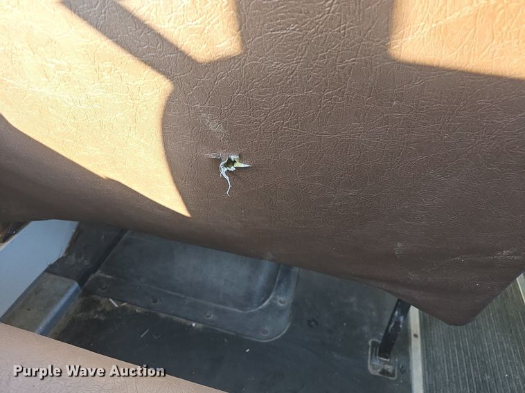 image for item DQ5272 2007 IC CE200 school bus