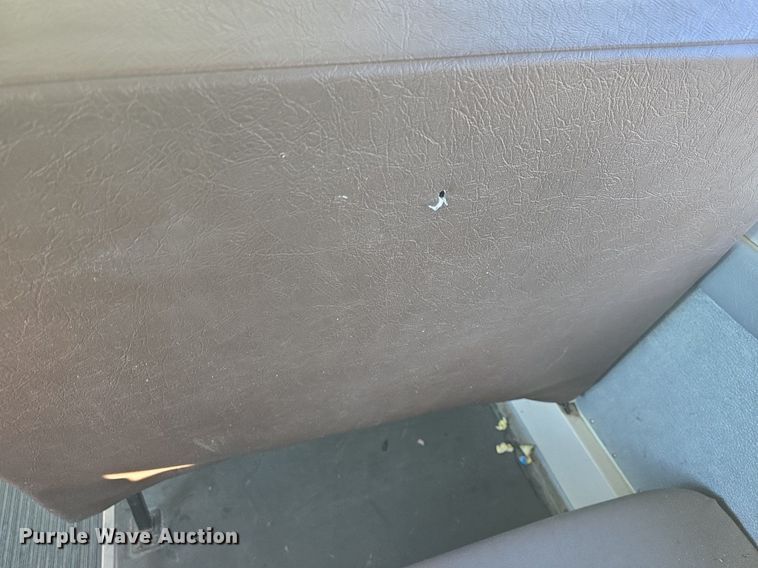 image for item DQ5272 2007 IC CE200 school bus