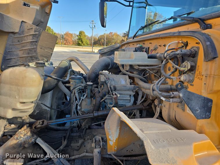 image for item DQ5272 2007 IC CE200 school bus