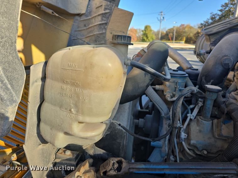 image for item DQ5272 2007 IC CE200 school bus