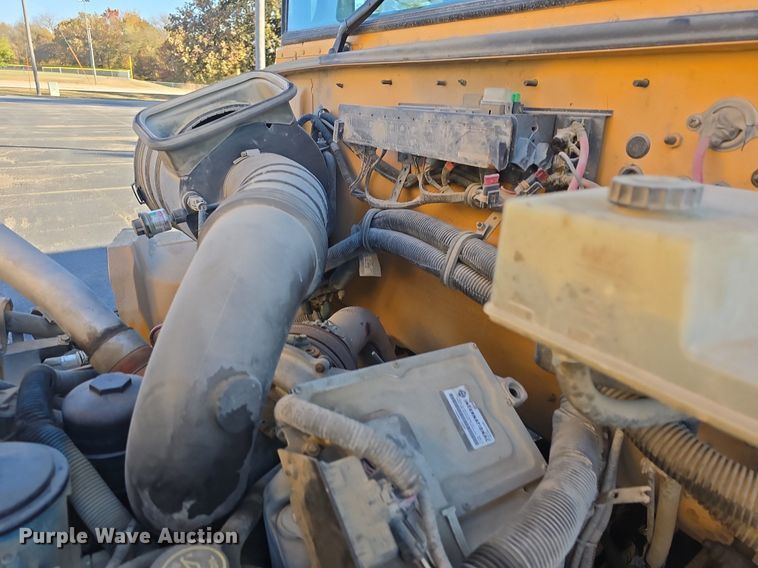 image for item DQ5272 2007 IC CE200 school bus