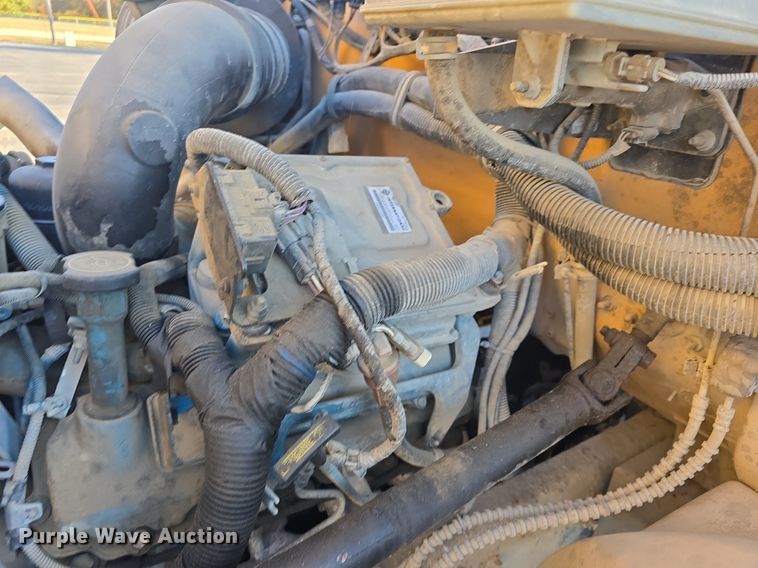 image for item DQ5272 2007 IC CE200 school bus