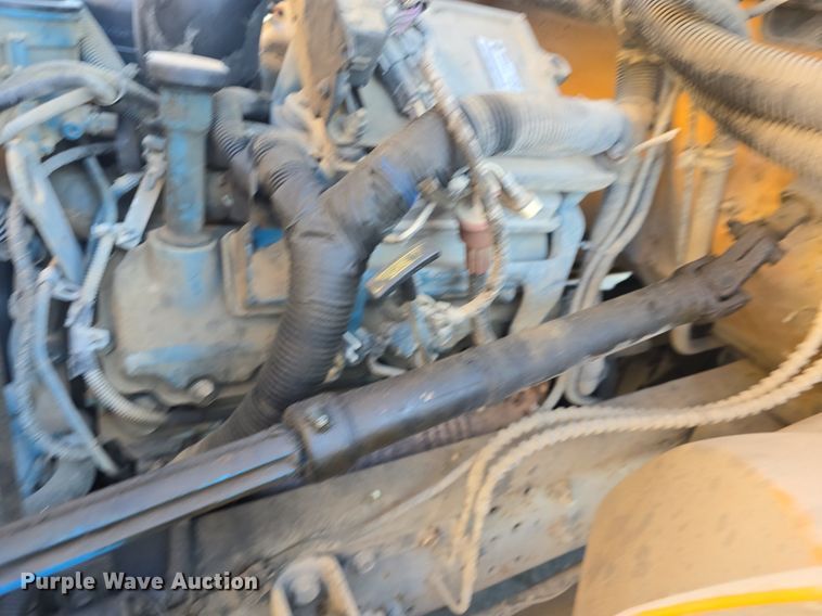 image for item DQ5272 2007 IC CE200 school bus