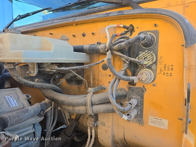 image for item DQ5272 2007 IC CE200 school bus