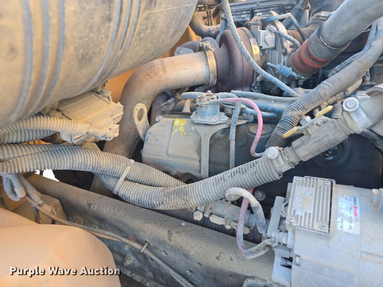 image for item DQ5272 2007 IC CE200 school bus