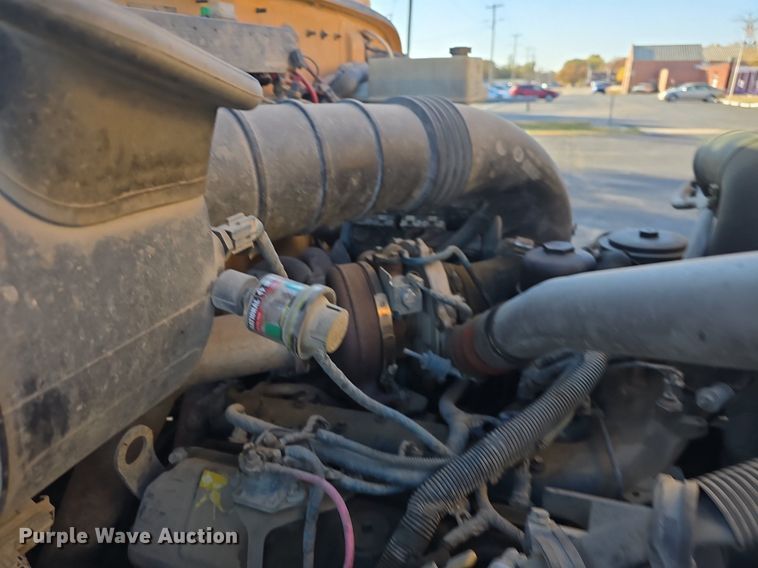 image for item DQ5272 2007 IC CE200 school bus