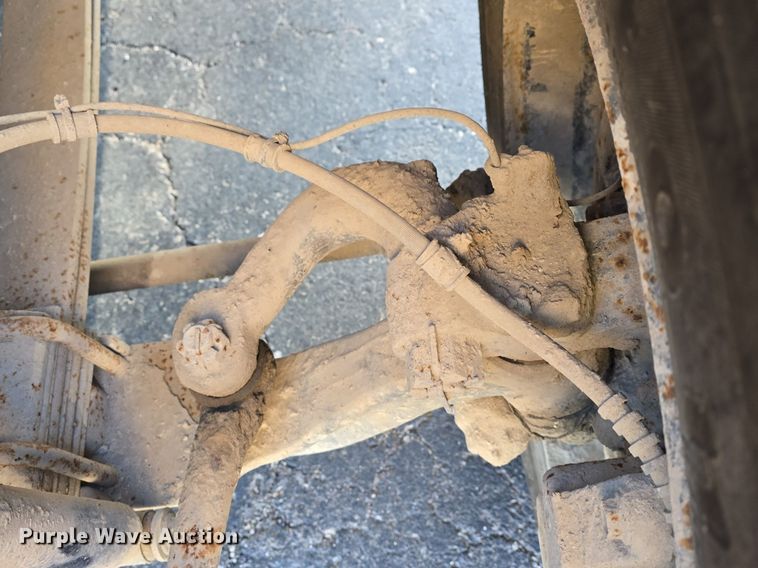 image for item DQ5272 2007 IC CE200 school bus